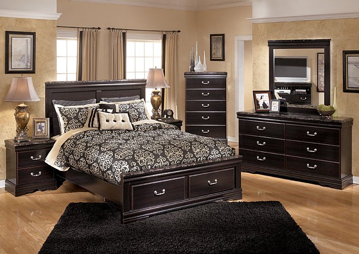 Esmarelda Queen Storage Bed, Dresser & Mirror,Signature Design by Ashley